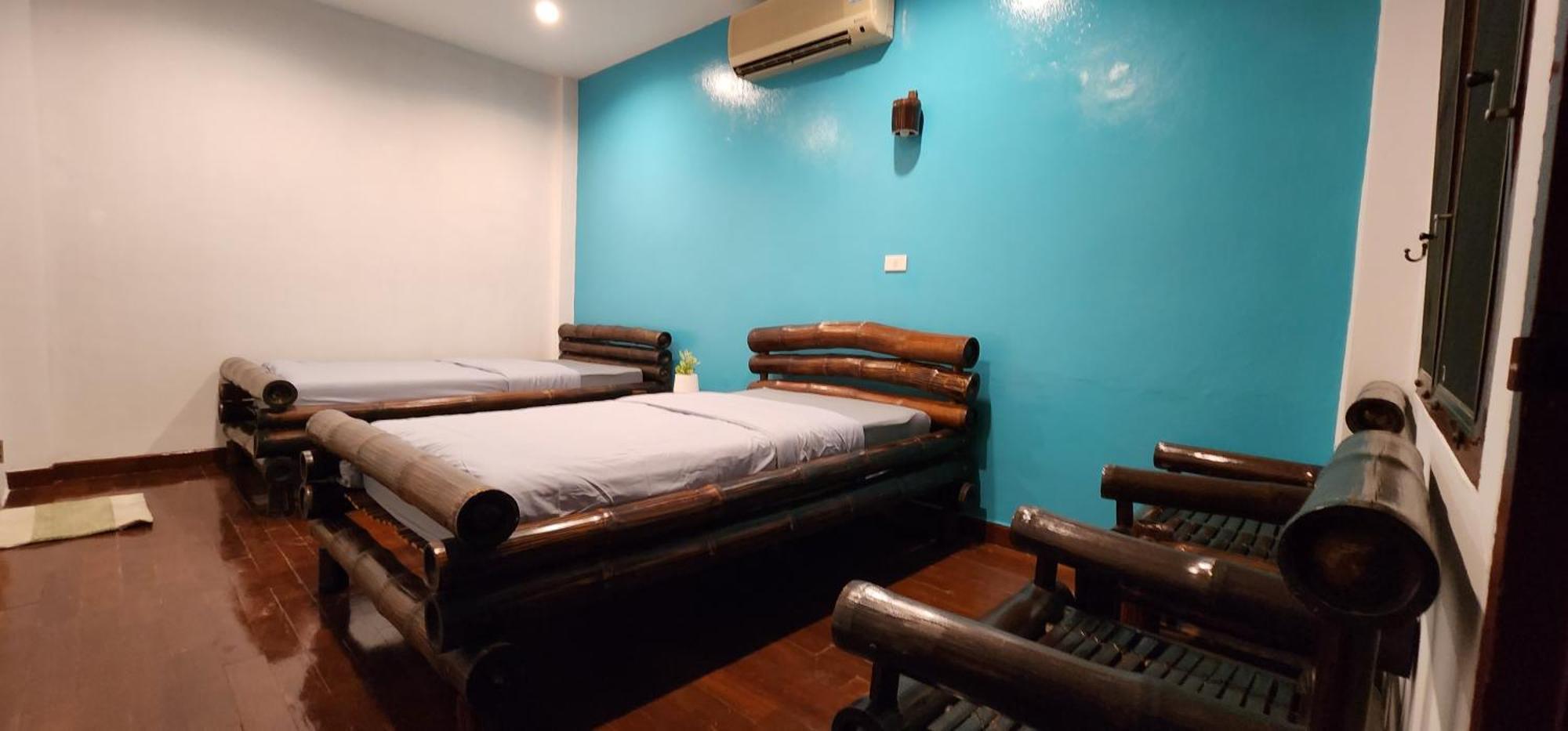 Blue Moon House - A Budget Hostel For Easy Travellers Chiang Mai Quarto foto